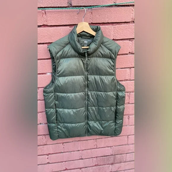 Uniqlo Charcoal Ultra Light Down Coat - Picture 1 of 4